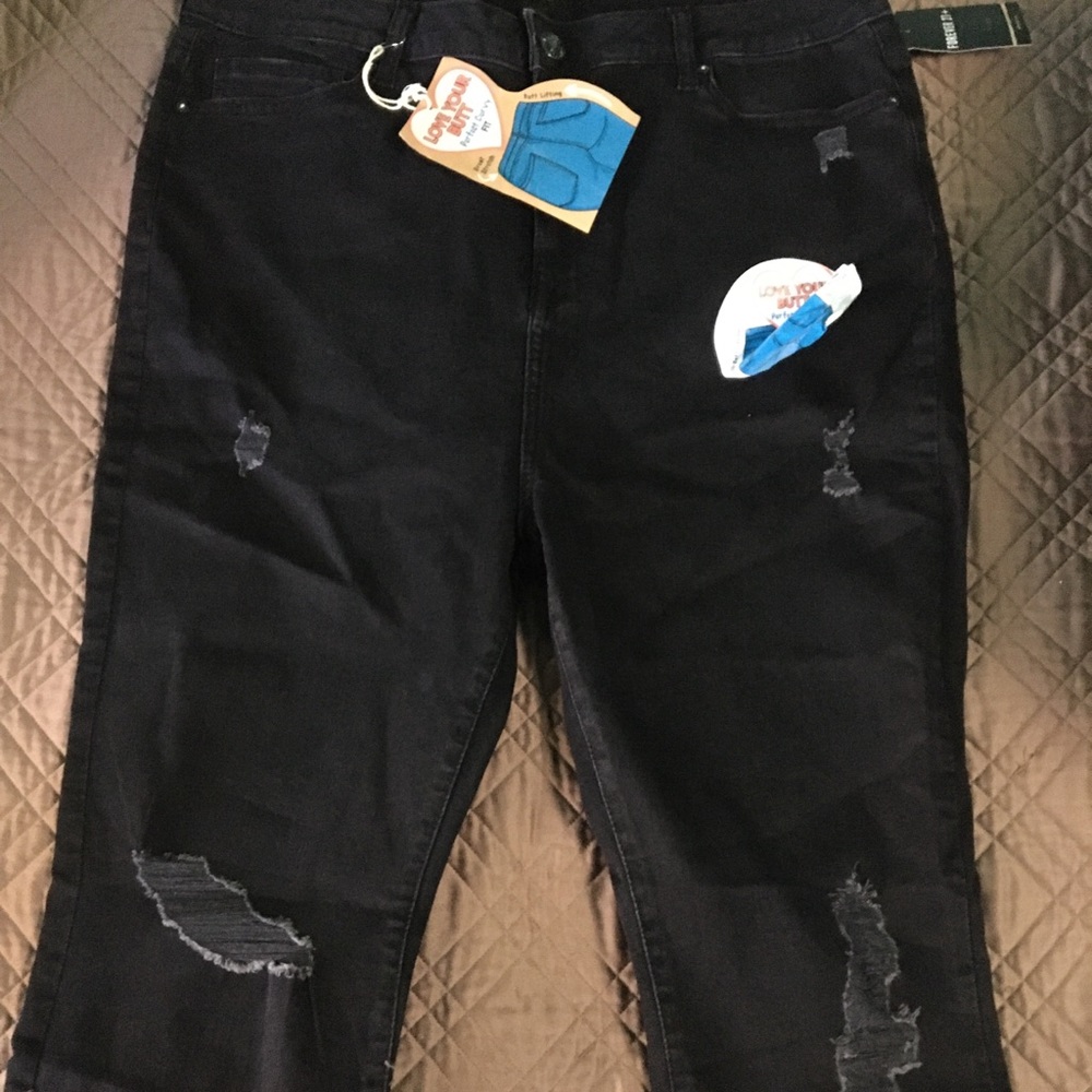 NWT high waisted jeans//